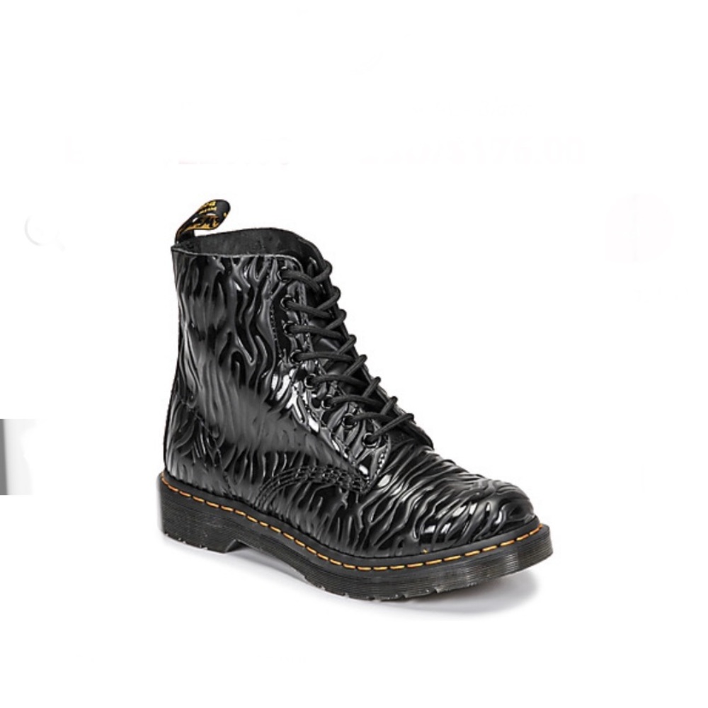 Boots 🥾 Dr. Martens zebra 🦓 Gloss